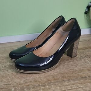 Karston Air Elegant Blue Patent Leather Heels 39 Block Heel Round Toe Cushioned
